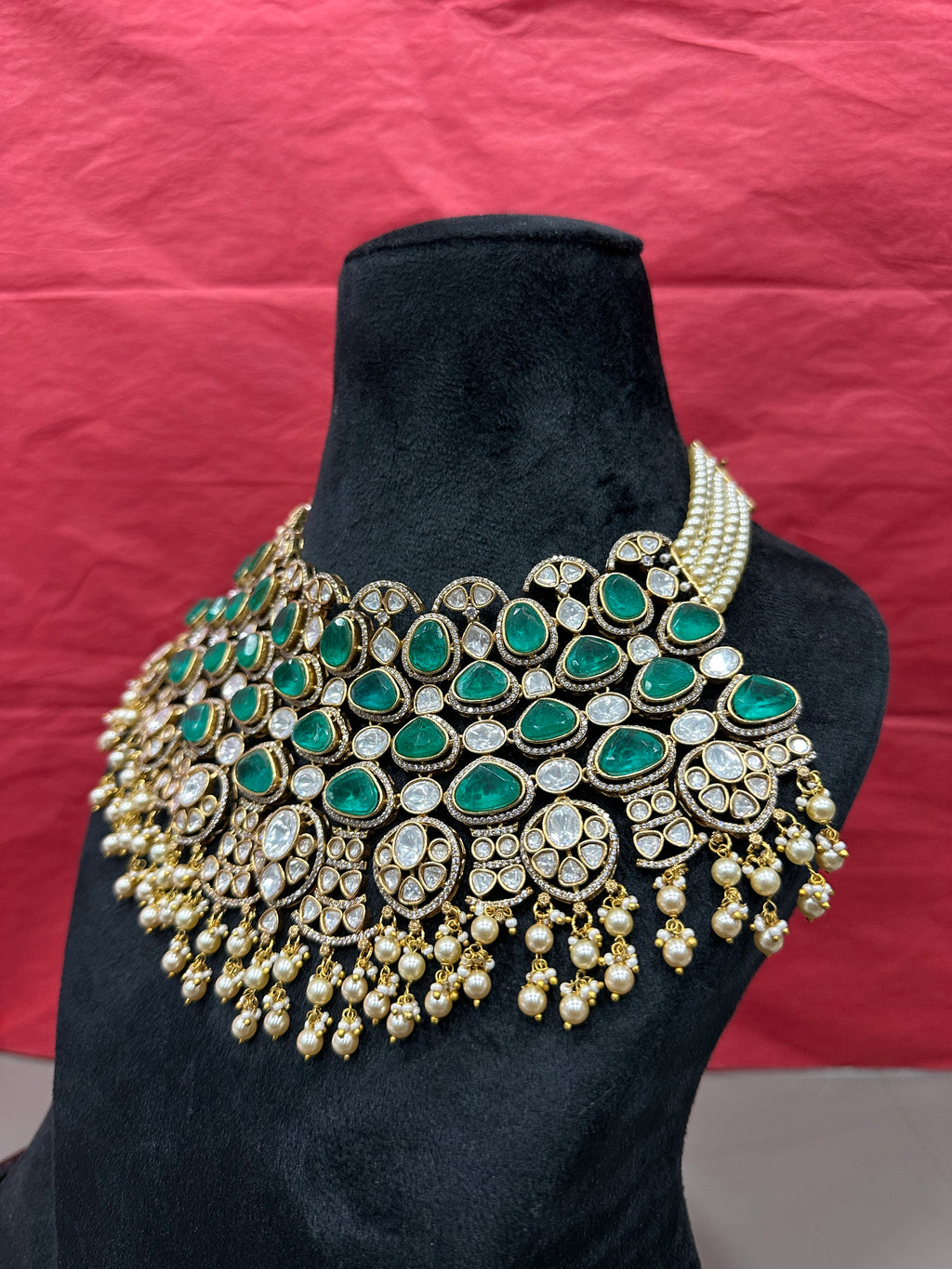 Zuleikha Emerald Polki Bridal Necklace Set