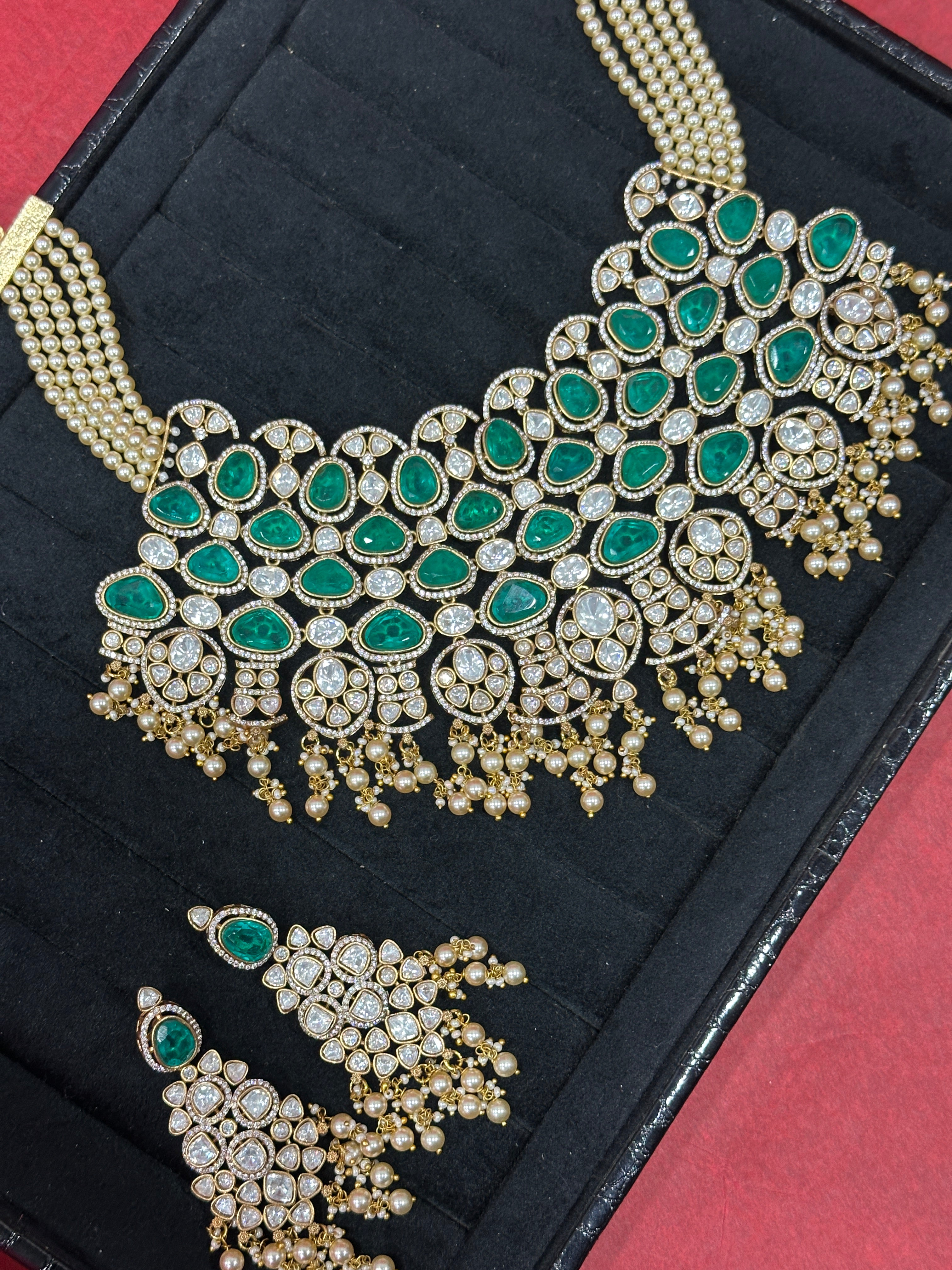 Zuleikha Emerald Polki Bridal Necklace Set